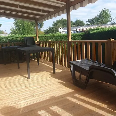 Mobil Home Luxueux - 40 M2 Terrasse Couverte - La Palmyre Les Mathes - Les Charmettes 4 Etoiles Exterior photo